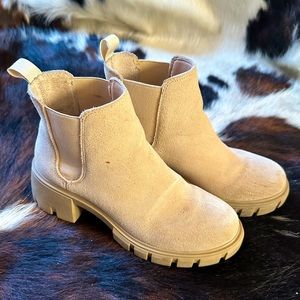 Steve Madden howler boot